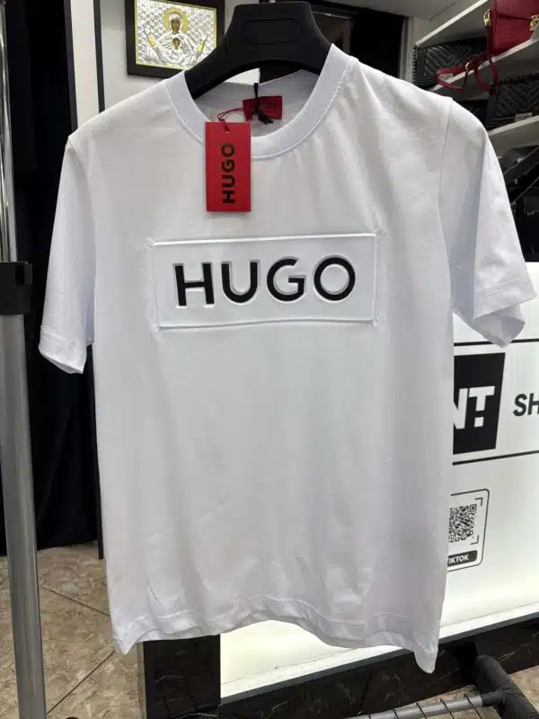 Hugo Boss - T-Shirt - White/Ανάγλυφο - Image 1