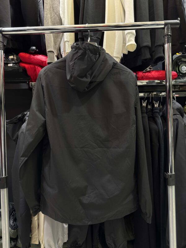Burberry - Jacket - Black - Αντιανεμικό • Αδιάβροχο - Image 2