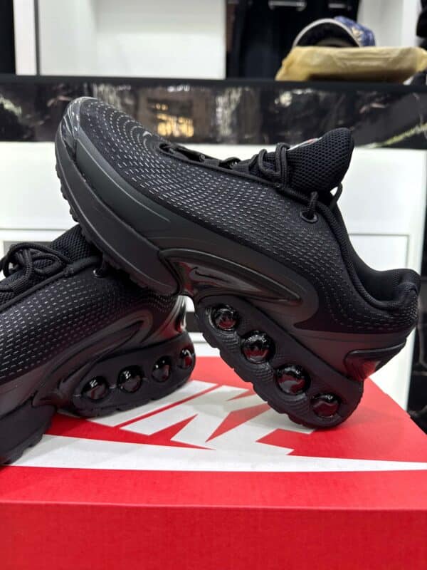 Nike - DN Air - Special Black - Image 4